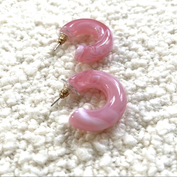 Urban Outfitters Pink Acrylic Resin Statement Earrings - Picture 3 of 3